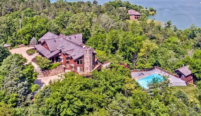 Pool, Pickleball Court, Game Room | Lake Lodge
