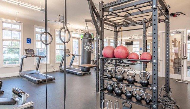 Premium 2BR with Balcony and Gym in Durham