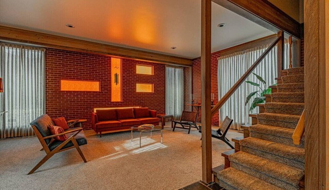Pristine Mid-Century Modern Home in Lincoln
