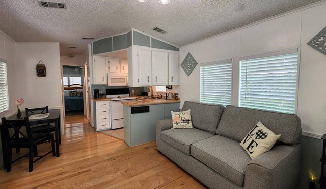 Private Cozy Cottage w/ Porch and Backyard Firepit! 108