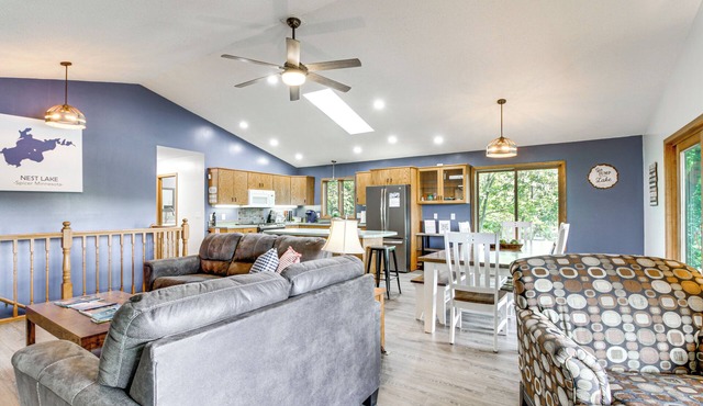 Private Lakefront Cabin w/Hot Tub, Deck & Views in Spicer