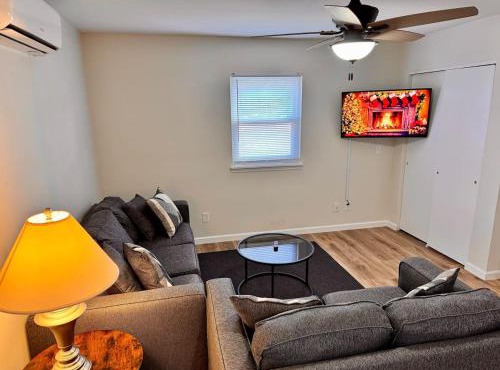 Quiet Beaufort Escape Renovated And Pet Friendly