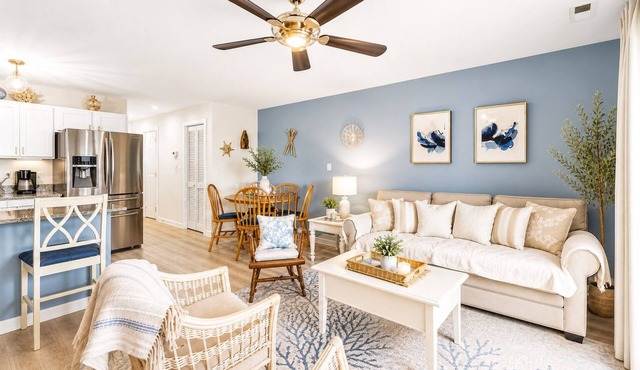Quiet Coastal Getaway King Bed Pools Private Balcony Near Beach Sleep 6