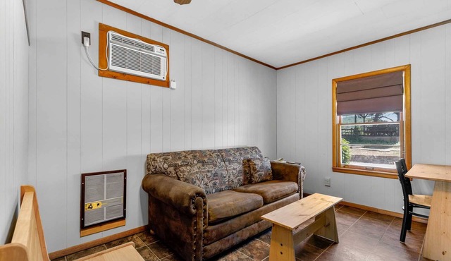 Red Cedar Cabin - Bring Your Boat, Enjoy The Swim Dock, Kayaks, Pool, and Views! | 5 in Galena