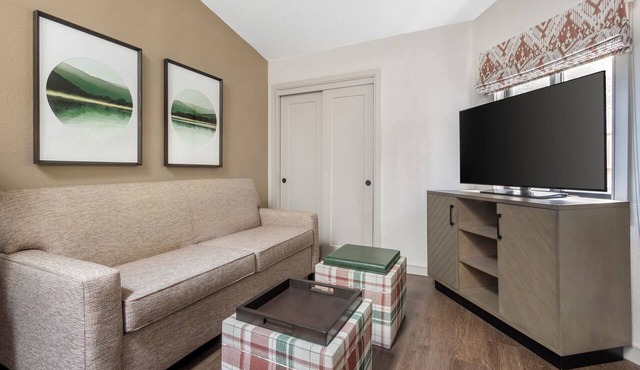 Relax, Recharge & Explore Sapphire | 1BR Fireplace Retreat
