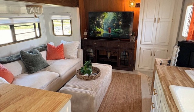 Renovated boho camper in beautiful Vero Beach