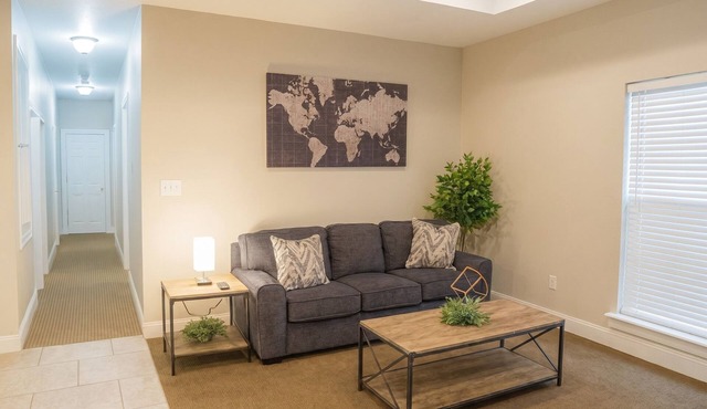 Rest & Recharge · 3BR · Near Ingalls & Shipyard in Moss Point