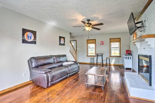 Richmond Area Home w/Game Room & Patio!