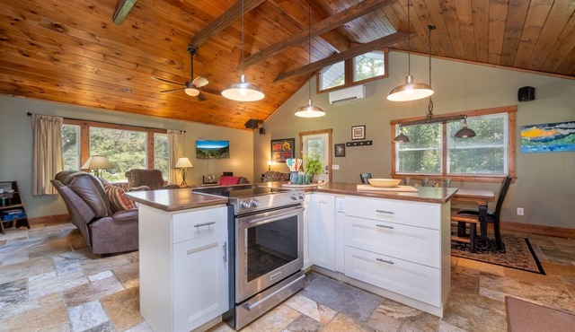 River`s Edge Near DuPont | 3 Bed, 2 Bath