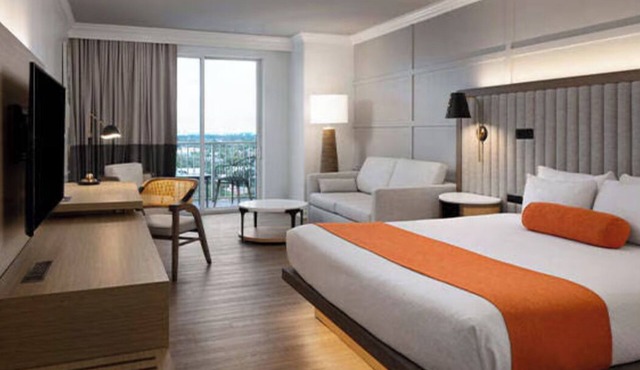 Riverside Hotel | Jr Riverview Balc | Quiet Retreat, Water Taxi, Heated Pool