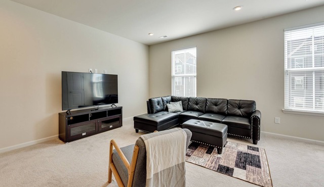 Room to Work + Relax! Spacious Unit Near Charlotte