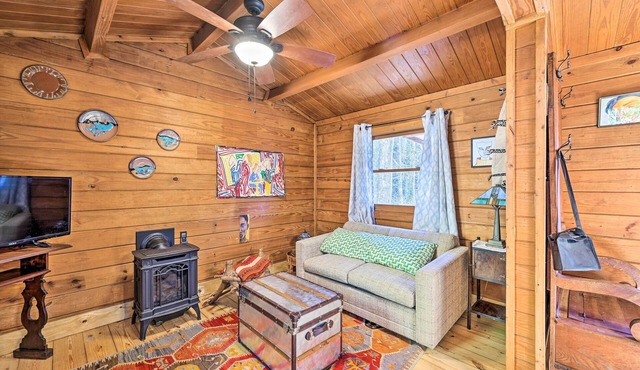 Rosman Vacation Rental w/Charcoal Grill!