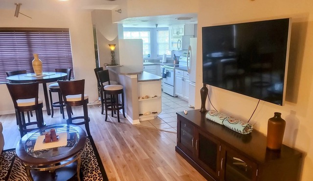 Safari Suite #2302