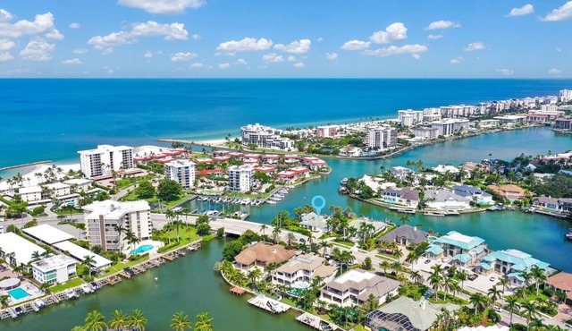 Sailboat Pointe - a waterfront OASIS!
