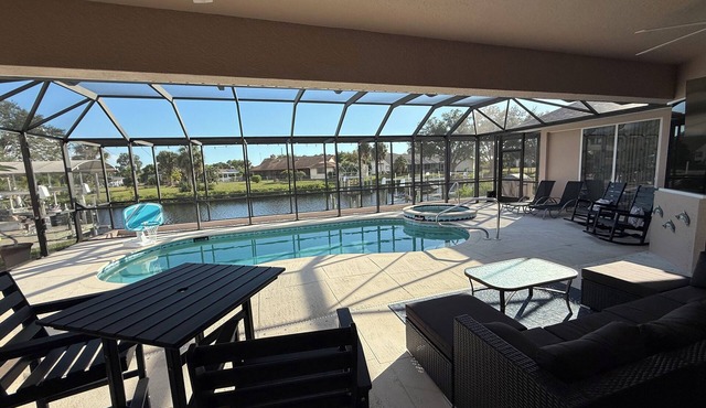 SALTWATER POOL and SPA, on CANAL in marvelous Port Charlotte