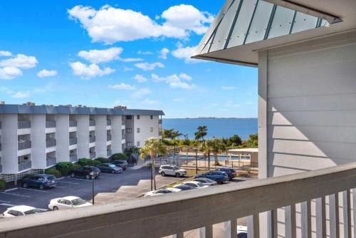 Savannah Beach & Racquet Club 303A