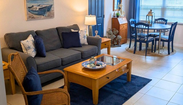 Sea and Be Free Luxury King Condo, Lanai, Ground Floor - Clothing Optional