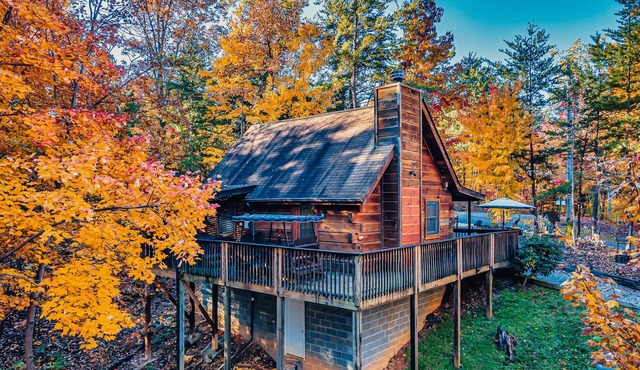 Secluded Romance, Hot Tub, Fireplace, Decor, Honeymoons