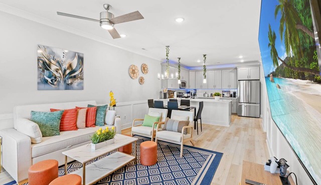 Serene waterfront retreat-Near golf Beach Barefoot