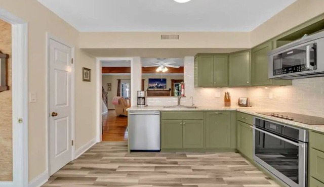 Simple comforts of home conveniently located