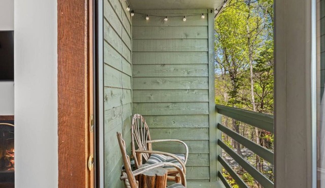 Skyward Haven - Bright Sky-Filled Suite With Walk-In Shower And Breakfast
