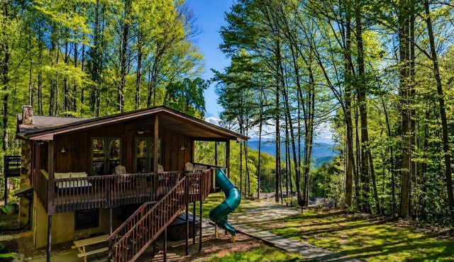 Smoky Mtn 3BR Cabin | Hot Tub Secluded Haven w/Mountain Views