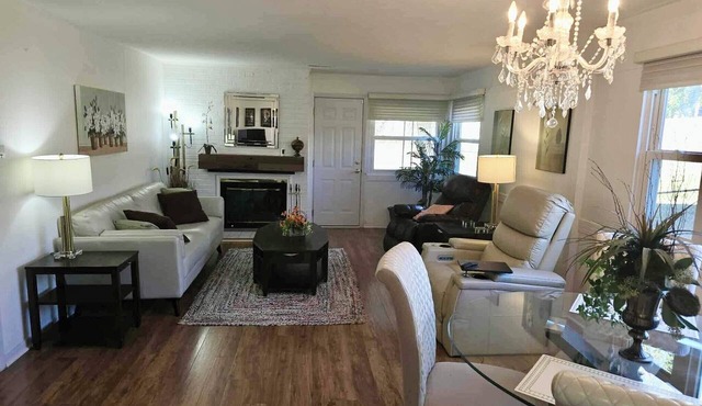 Spacious 3BR Home. 0.5 Mi to Methodist Medical. Central to DOE sites.