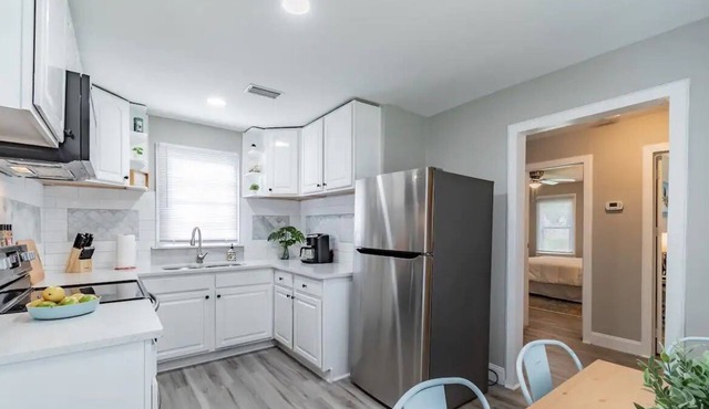 St. Pete Family Home-close to Downtown 3BD/2BA