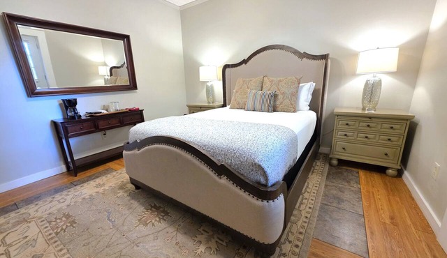 Standard Guest Room (Terrace) - Barefoot Hills - North Georgia Mountains