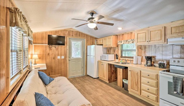 Steinhatchee Cottage 17 with Boat Ramp Access! in Steinhatchee