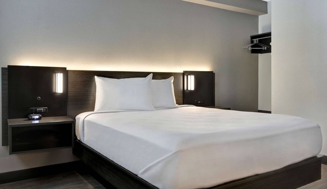 Studio 6 Extended Stay - Jacksonville, FL - Baymeadows in Jacksonville