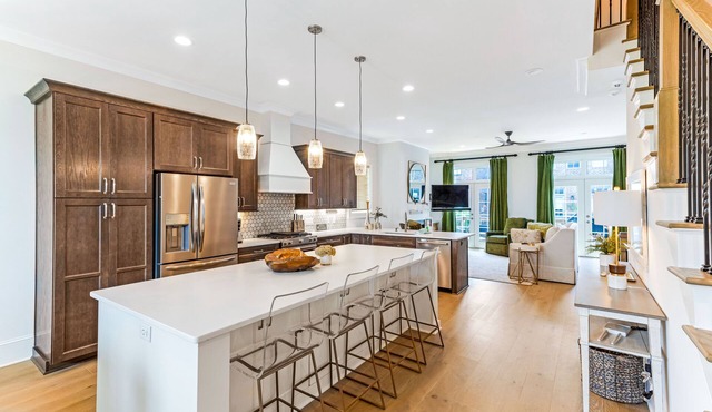 Stunning Eastern Wharf Riverwalk Home w/Parking by Lucky Savannah