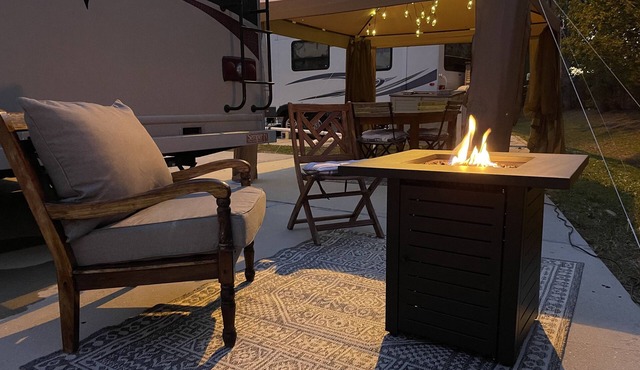 Stylish and Comfortable RV in 55 plus Community