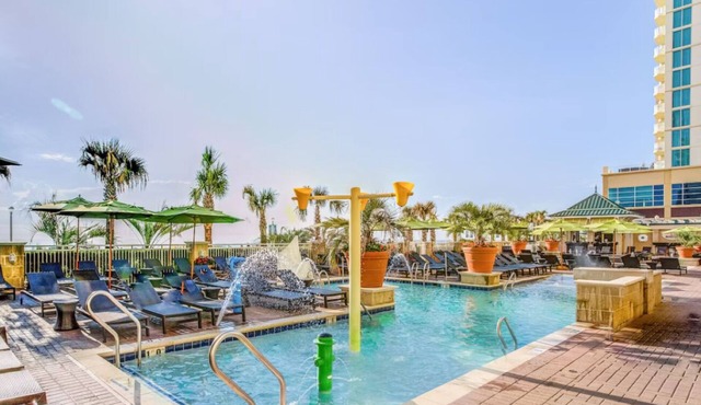 Stylish Beach Retreat Steps to Neptune’s Park