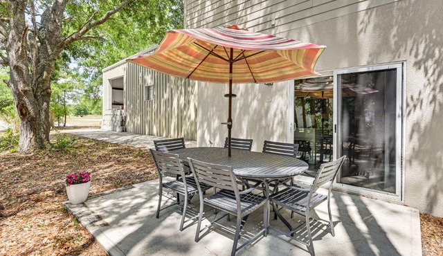 Tampa North Aero Park Townhome: Near Downtown!