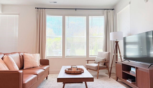 The Chic Boutique @ Magnolia Trace - new 2 bedroom condo in downtown Wake Forest