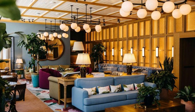 The Drayton Hotel Savannah, Curio Collection by Hilton