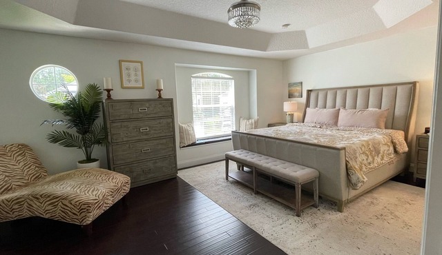The Floral Cove…Family Friendly 15 mins from MCO airportn 20 mins from Disney