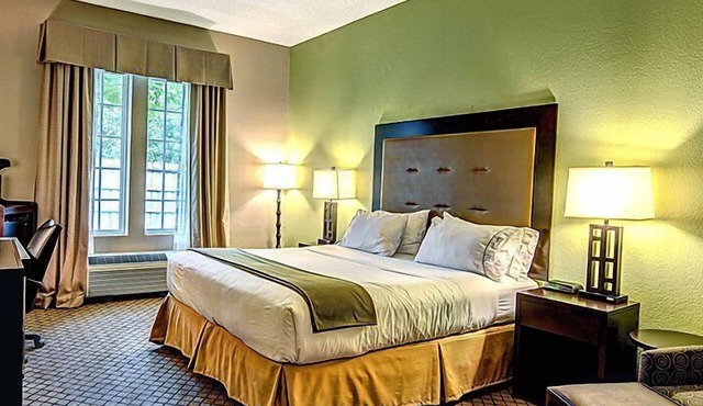The Inn at River Landing