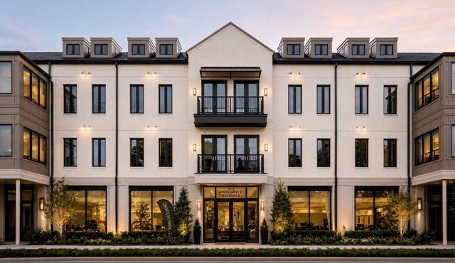 The Jardin Blossom Suite | Near Downtown