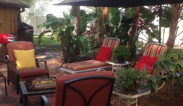 THE LOVELY GUESTHOUSE