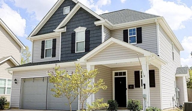 The Morgan House- New Build in Historic Haymount, 3BR 2.5Bath, Pool & Patio