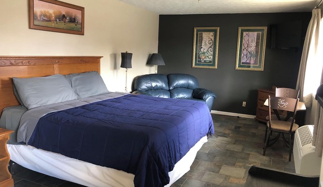 The Tompkinsville Inn
