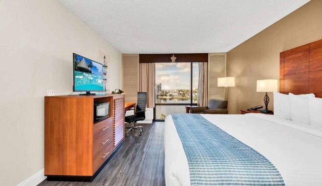 Theme Park Lover's Dream! Outdoor Pool + Free Parking | Near Orlando Theme Park