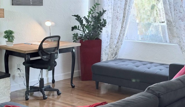 Tranquil 3-bedroom house in Sanford with AC, WiFi