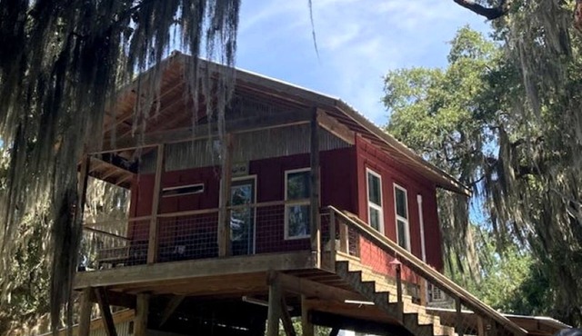 Tranquil Glamping near the Coast: Charming Rustic Cabin Rental in Midway, Georgia