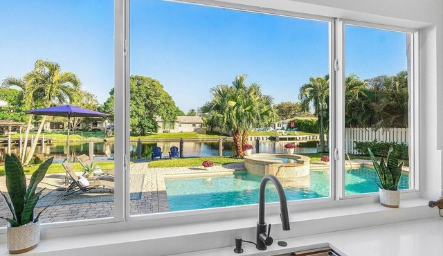 Tropical Canal Escape - Pool, Patio & Water Views