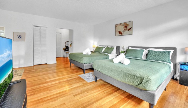 Unique 2 units in 1, sleeps up to 10 people. Near beach.