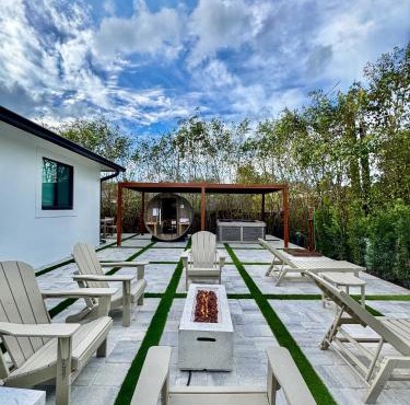 Velvet Bloom Bubbling Spa Retreat with Sauna & Jacuzzi