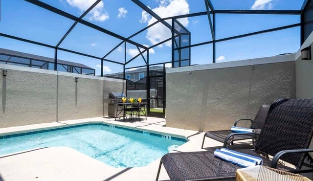 Vibrant 5BD Pool Home Near Disney at Storey Lake 4251